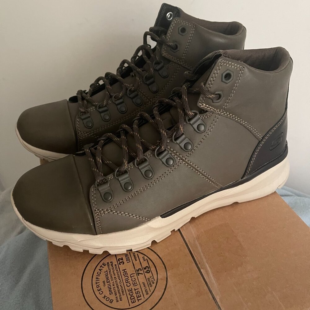 Men's Skechers Classic Fit, Air Cooled, Memory Foam, Army Style Sneakers SZ 11